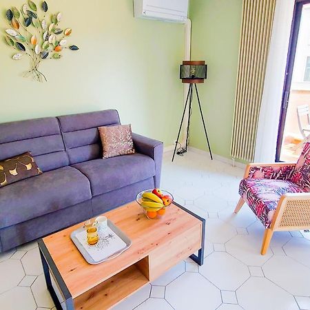 Regard Sur Les Remparts - Terrasse & Parking Apartment Avignon Exterior photo