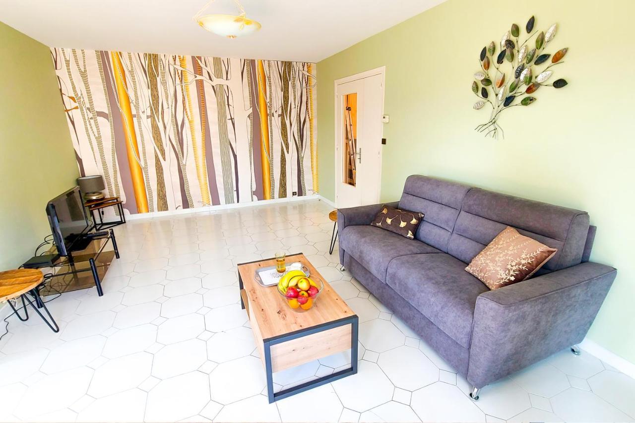 Regard Sur Les Remparts - Terrasse & Parking Apartment Avignon Exterior photo